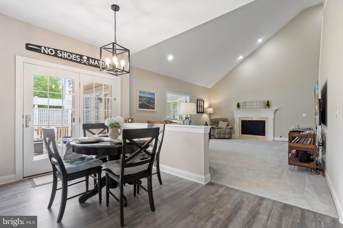 15077 SYCAMORE HILLS PL, HAYMARKET, Virginia 20169, 4 Bedrooms Bedrooms, ,3 BathroomsBathrooms,Residential,For sale,15077 SYCAMORE HILLS PL,VAPW2093328 MLS # VAPW2093328