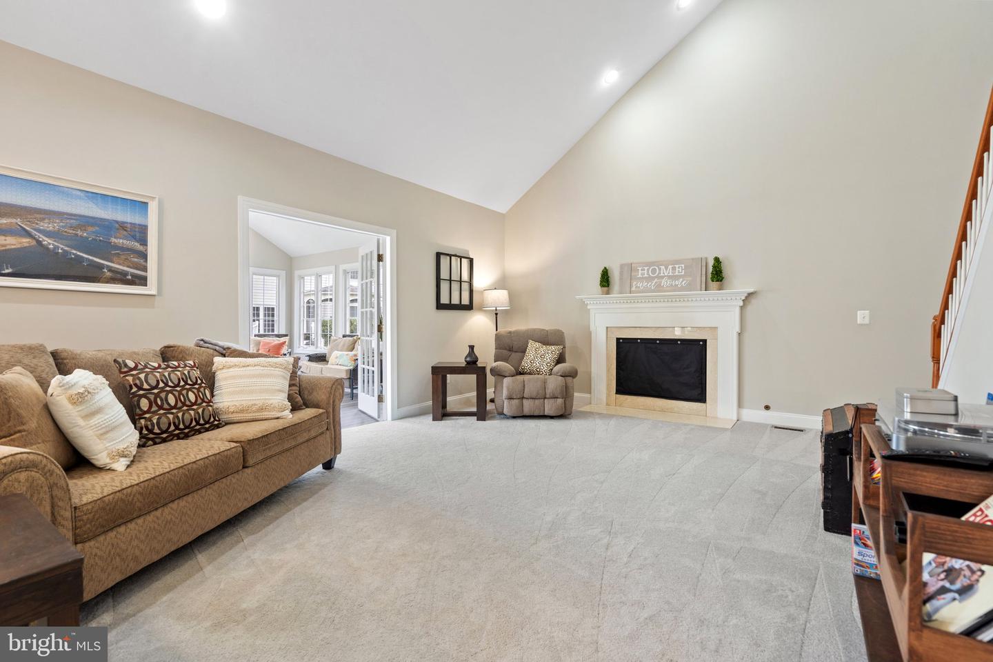 15077 SYCAMORE HILLS PL, HAYMARKET, Virginia 20169, 4 Bedrooms Bedrooms, ,3 BathroomsBathrooms,Residential,For sale,15077 SYCAMORE HILLS PL,VAPW2093328 MLS # VAPW2093328
