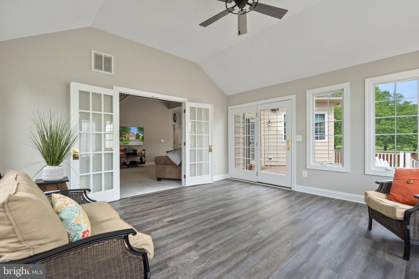 15077 SYCAMORE HILLS PL, HAYMARKET, Virginia 20169, 4 Bedrooms Bedrooms, ,3 BathroomsBathrooms,Residential,For sale,15077 SYCAMORE HILLS PL,VAPW2093328 MLS # VAPW2093328