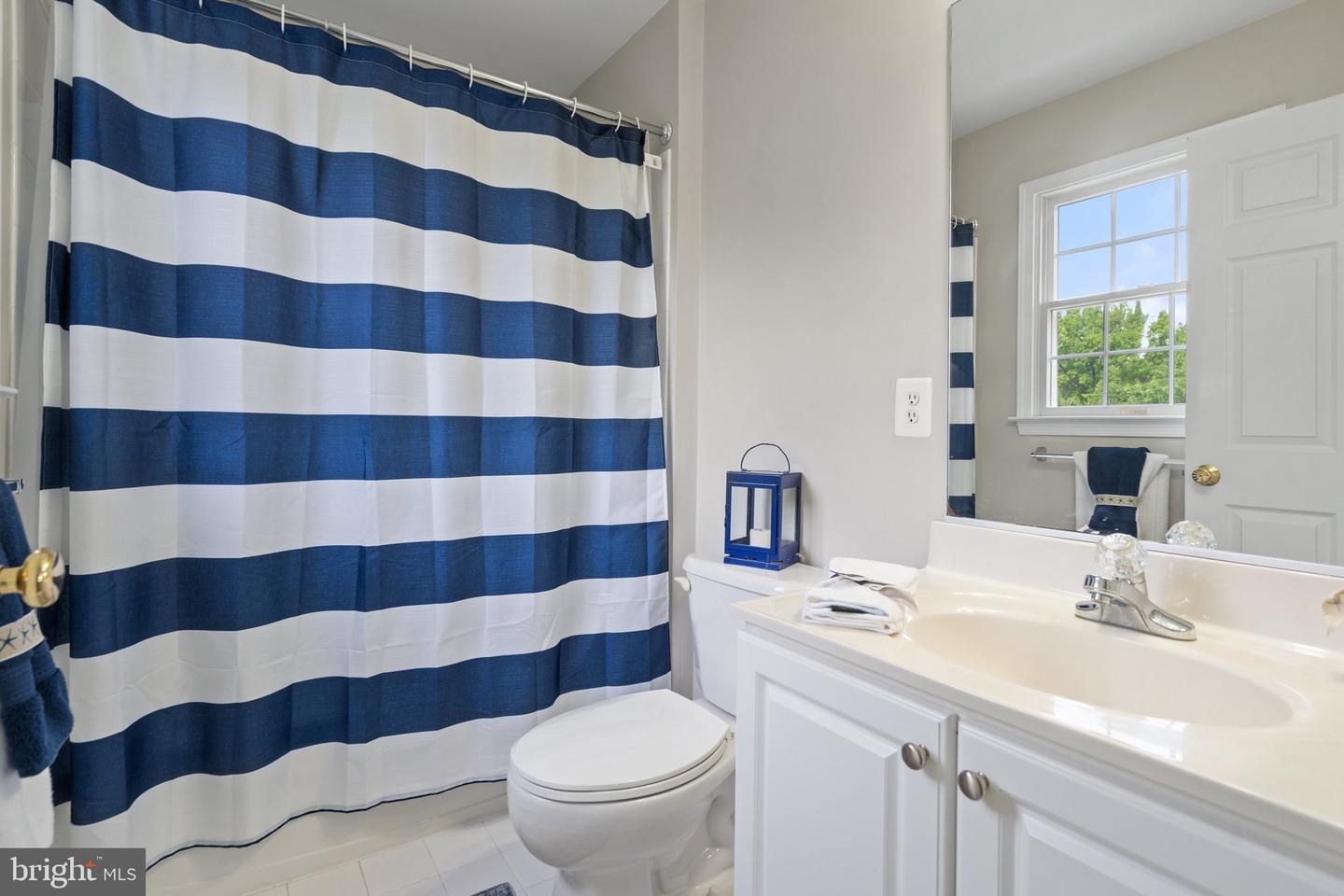 15077 SYCAMORE HILLS PL, HAYMARKET, Virginia 20169, 4 Bedrooms Bedrooms, ,3 BathroomsBathrooms,Residential,For sale,15077 SYCAMORE HILLS PL,VAPW2093328 MLS # VAPW2093328
