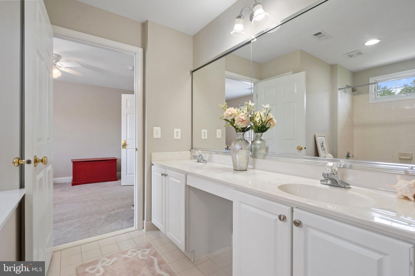 15077 SYCAMORE HILLS PL, HAYMARKET, Virginia 20169, 4 Bedrooms Bedrooms, ,3 BathroomsBathrooms,Residential,For sale,15077 SYCAMORE HILLS PL,VAPW2093328 MLS # VAPW2093328