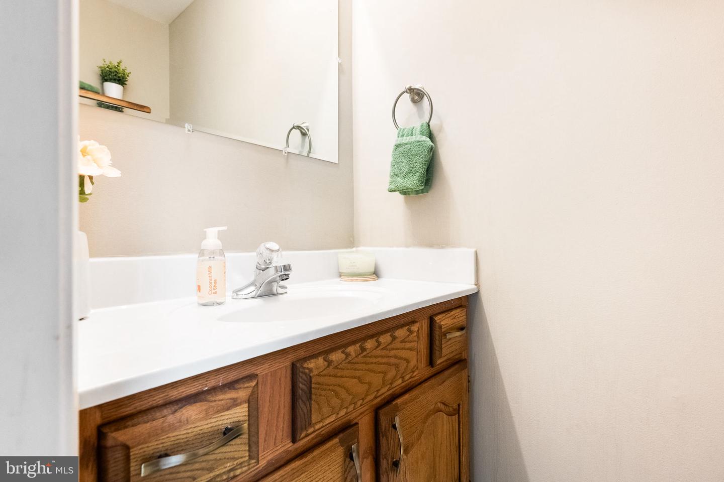 43241 BENT TWIG TER, ASHBURN, Virginia 20147, 4 Bedrooms Bedrooms, ,3 BathroomsBathrooms,Residential,For sale,43241 BENT TWIG TER,VALO2095030 MLS # VALO2095030