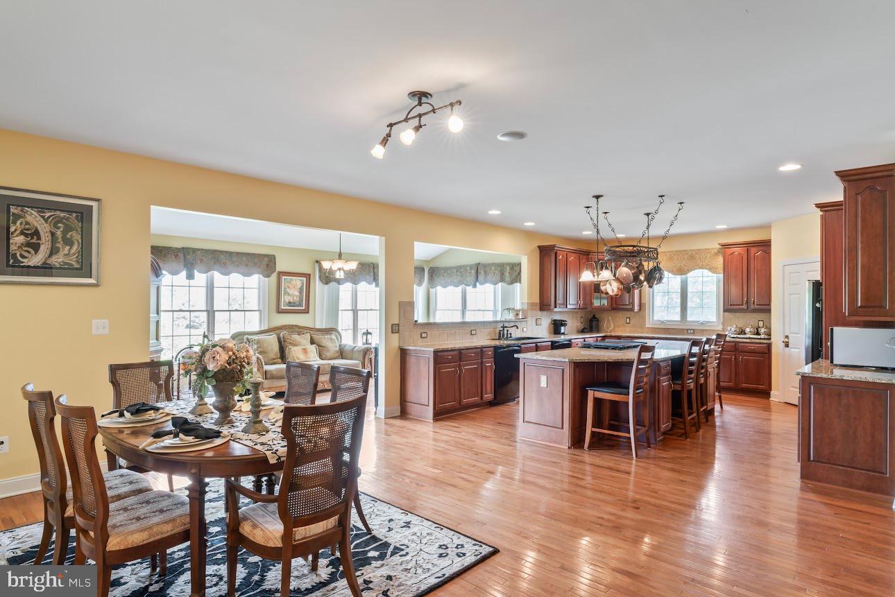 41113 CANONGATE DR, LEESBURG, Virginia 20175, 7 Bedrooms Bedrooms, ,6 BathroomsBathrooms,Residential,For sale,41113 CANONGATE DR,VALO2095048 MLS # VALO2095048