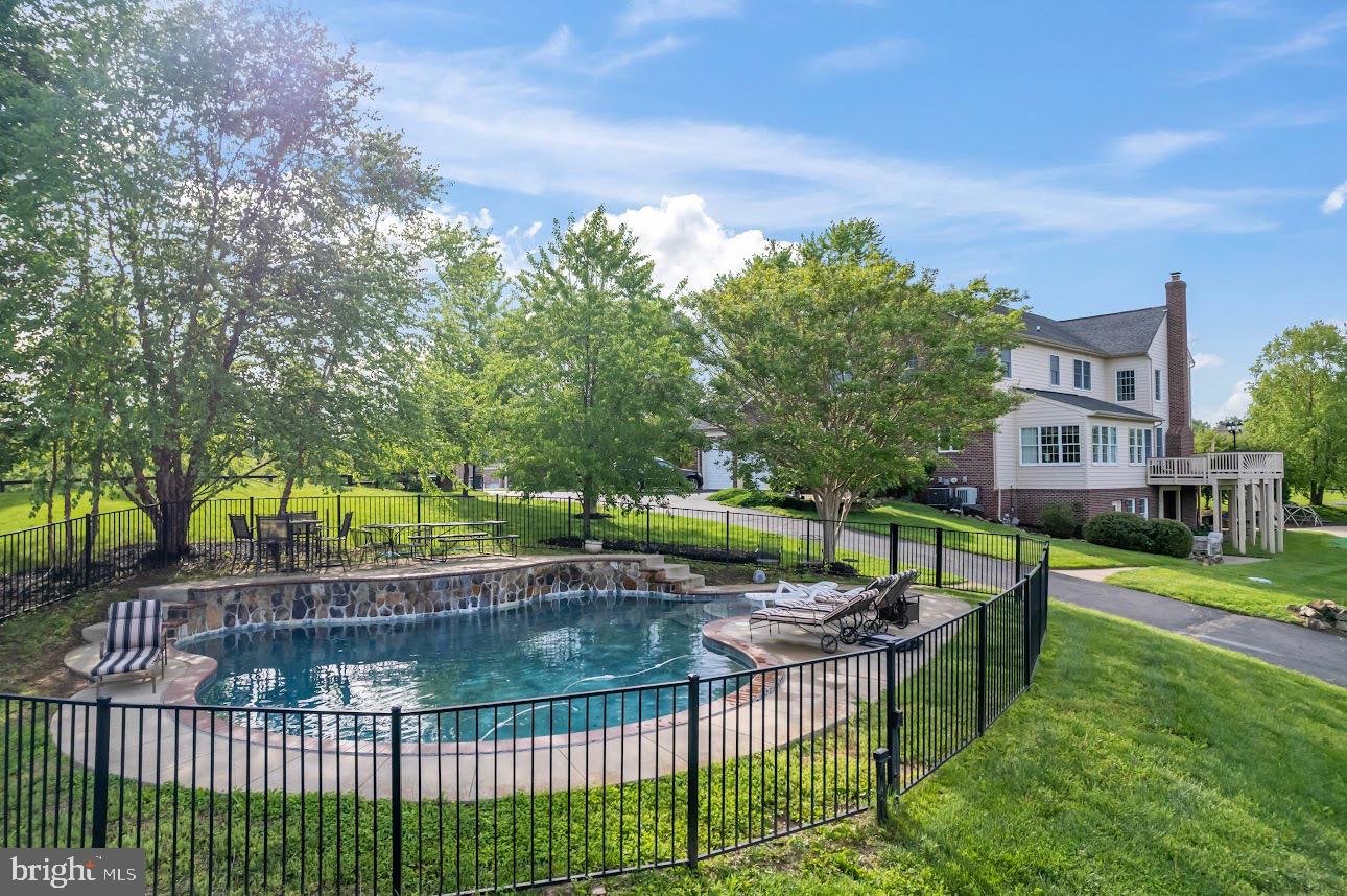 41113 CANONGATE DR, LEESBURG, Virginia 20175, 7 Bedrooms Bedrooms, ,6 BathroomsBathrooms,Residential,For sale,41113 CANONGATE DR,VALO2095048 MLS # VALO2095048