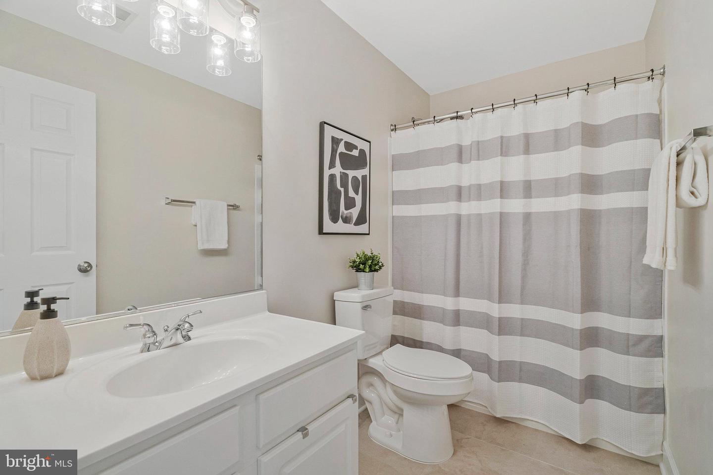 4151 VERNOY HILLS RD, FAIRFAX, Virginia 22033, 3 Bedrooms Bedrooms, ,2 BathroomsBathrooms,Residential,For sale,4151 VERNOY HILLS RD,VAFX2237252 MLS # VAFX2237252