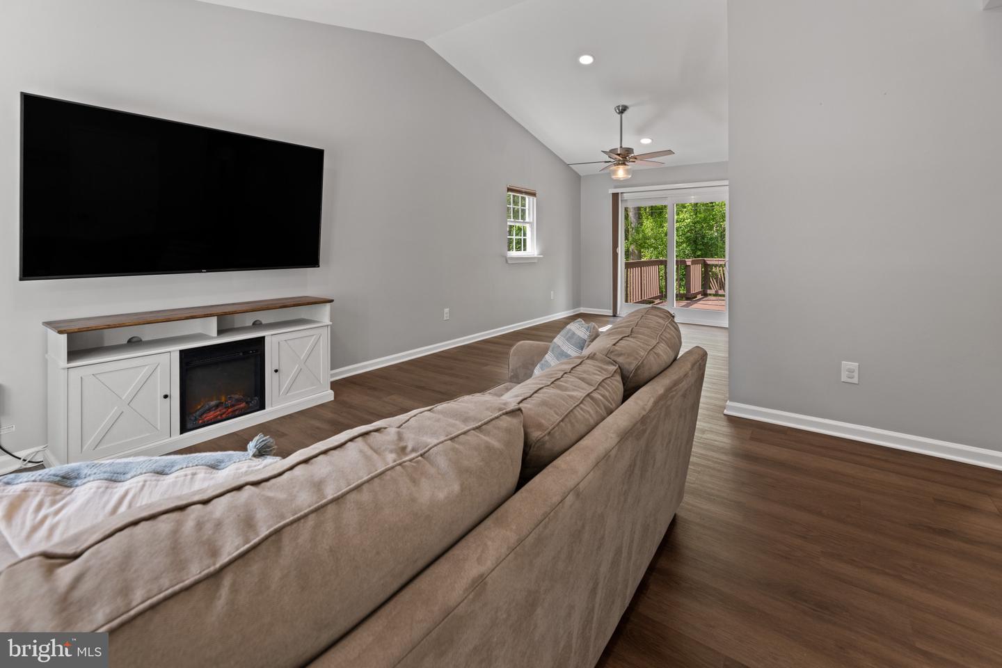 8973 ROUND TOP RD, MANASSAS, Virginia 20112, 3 Bedrooms Bedrooms, ,3 BathroomsBathrooms,Residential,For sale,8973 ROUND TOP RD,VAPW2093402 MLS # VAPW2093402