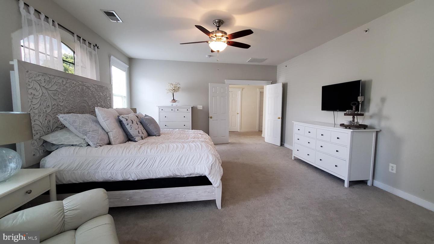 14013 INDIGO BUNTING CT, GAINESVILLE, Virginia 20155, 4 Bedrooms Bedrooms, ,3 BathroomsBathrooms,Residential,For sale,14013 INDIGO BUNTING CT,VAPW2093404 MLS # VAPW2093404