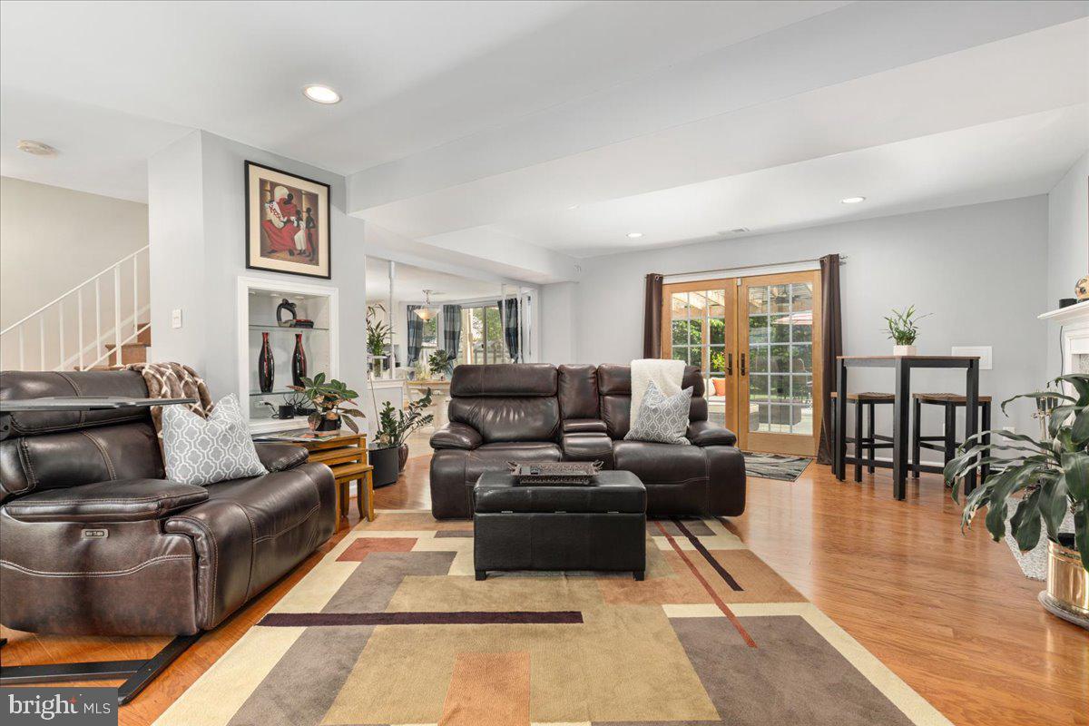 5515 DUNSMORE RD, ALEXANDRIA, Virginia 22315, 4 Bedrooms Bedrooms, ,2 BathroomsBathrooms,Residential,For sale,5515 DUNSMORE RD,VAFX2237540 MLS # VAFX2237540