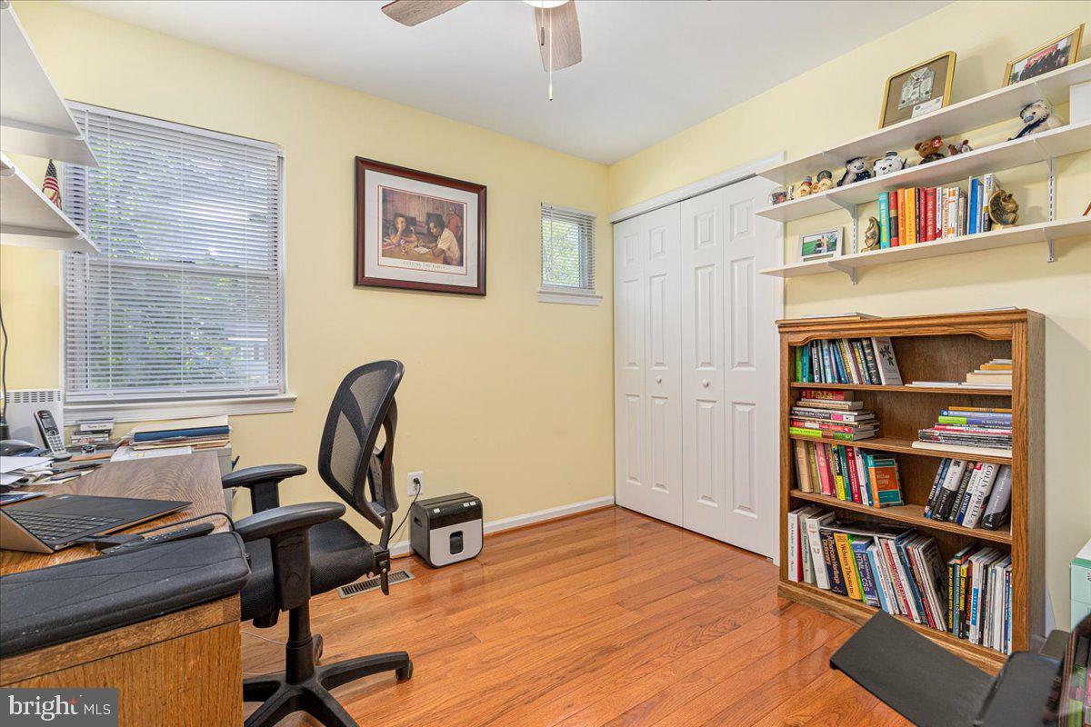 5515 DUNSMORE RD, ALEXANDRIA, Virginia 22315, 4 Bedrooms Bedrooms, ,2 BathroomsBathrooms,Residential,For sale,5515 DUNSMORE RD,VAFX2237540 MLS # VAFX2237540