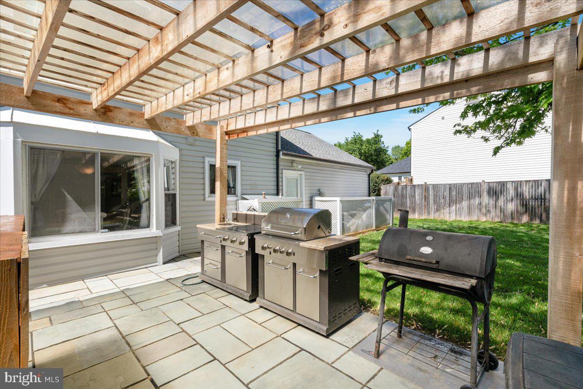 5515 DUNSMORE RD, ALEXANDRIA, Virginia 22315, 4 Bedrooms Bedrooms, ,2 BathroomsBathrooms,Residential,For sale,5515 DUNSMORE RD,VAFX2237540 MLS # VAFX2237540