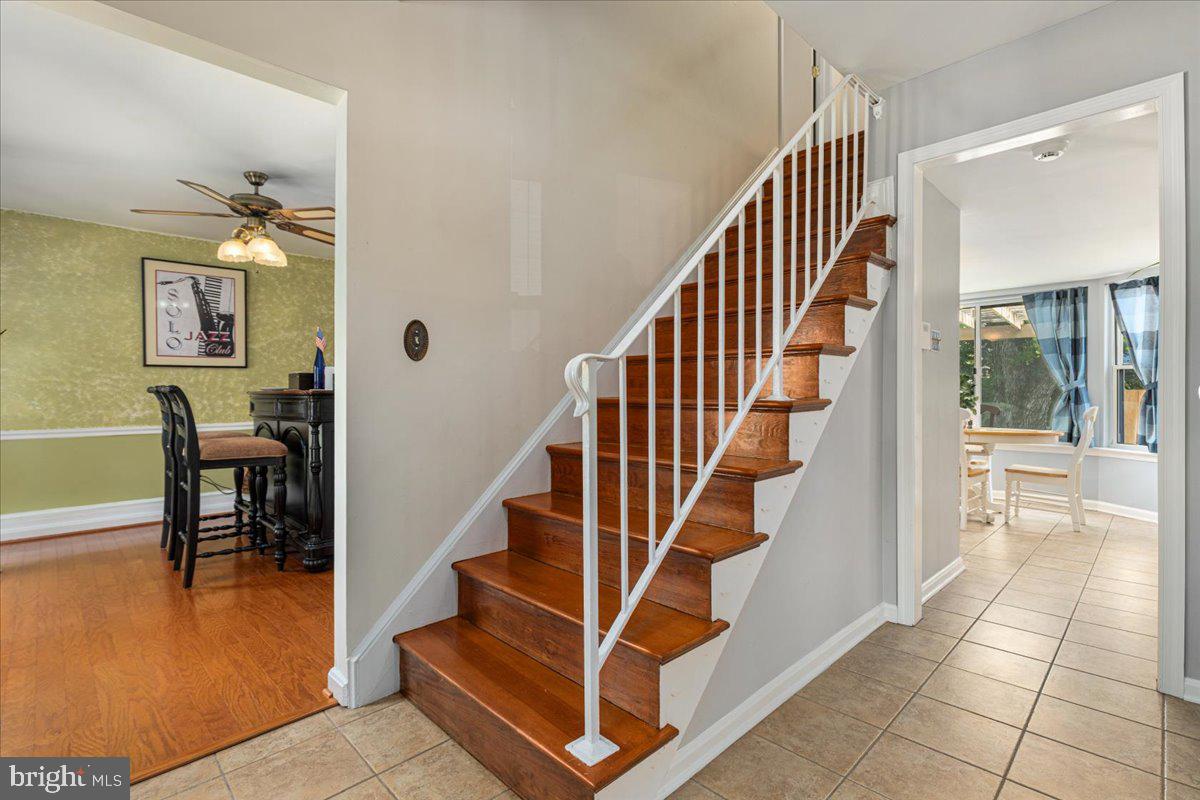 5515 DUNSMORE RD, ALEXANDRIA, Virginia 22315, 4 Bedrooms Bedrooms, ,2 BathroomsBathrooms,Residential,For sale,5515 DUNSMORE RD,VAFX2237540 MLS # VAFX2237540