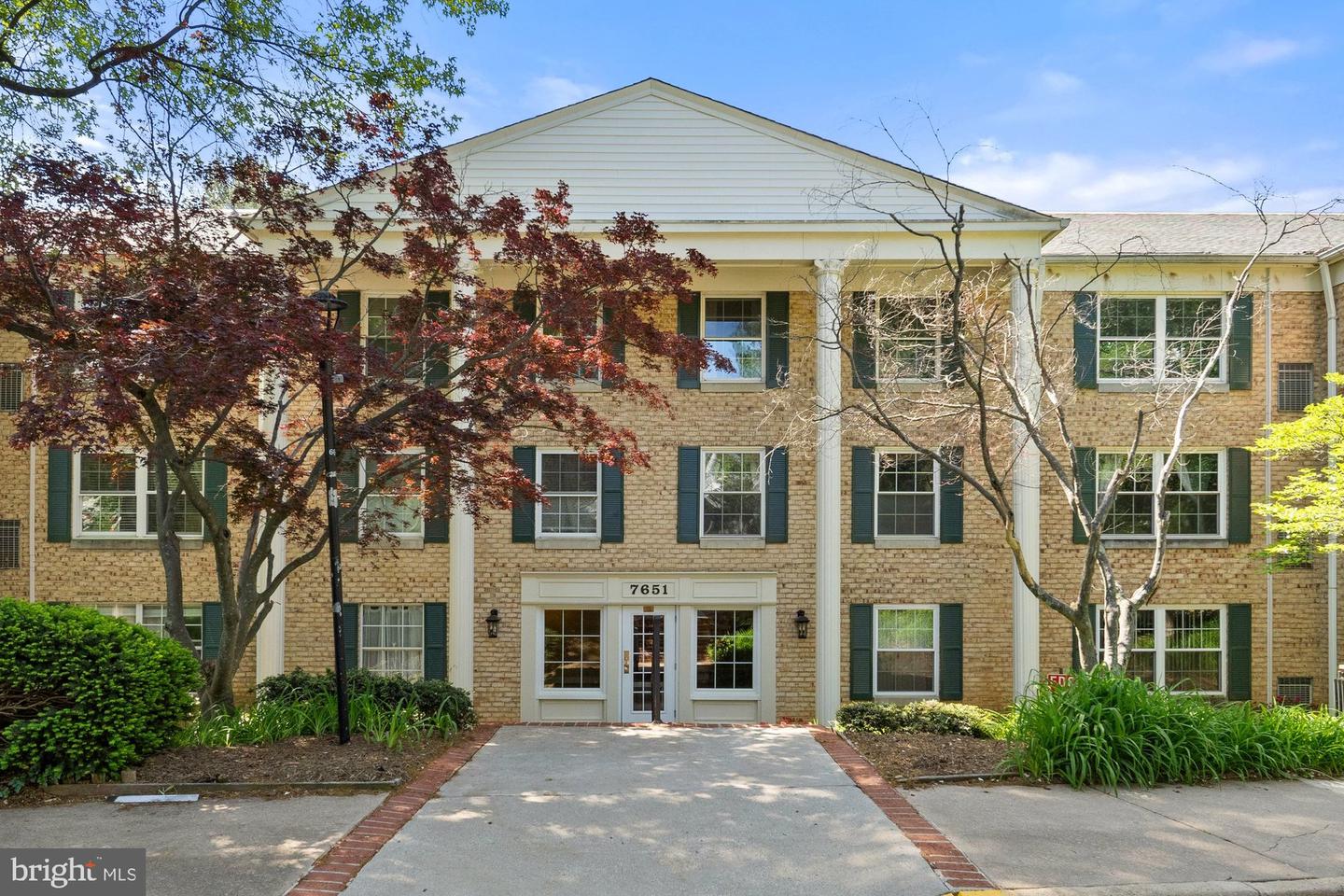 7651 TREMAYNE PL #207, MCLEAN, Virginia 22102, 2 Bedrooms Bedrooms, ,1 BathroomBathrooms,Residential,For sale,7651 TREMAYNE PL #207,VAFX2237052 MLS # VAFX2237052