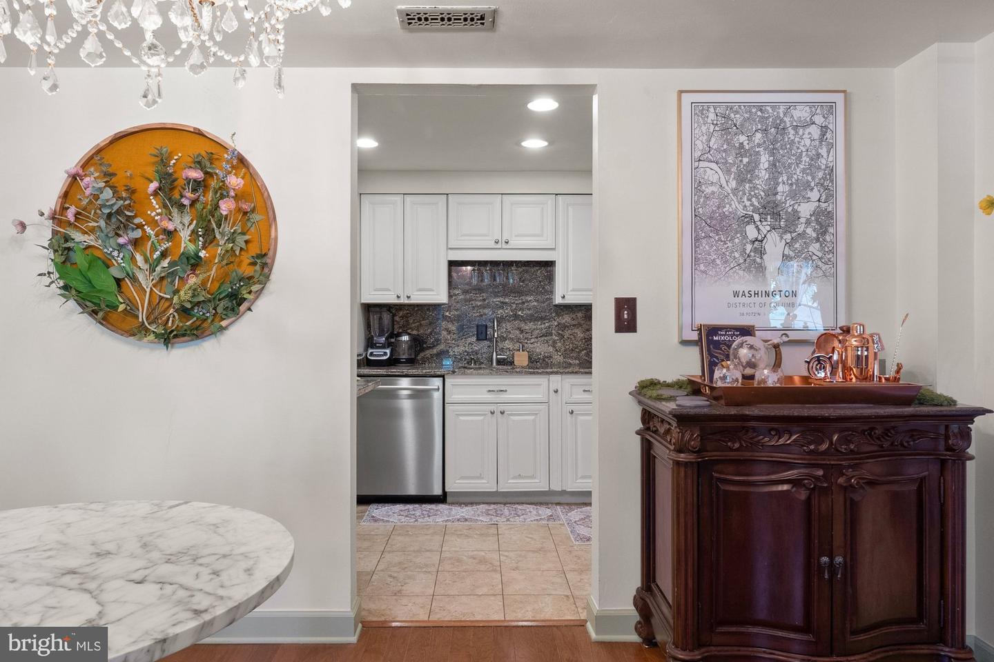 7651 TREMAYNE PL #207, MCLEAN, Virginia 22102, 2 Bedrooms Bedrooms, ,1 BathroomBathrooms,Residential,For sale,7651 TREMAYNE PL #207,VAFX2237052 MLS # VAFX2237052
