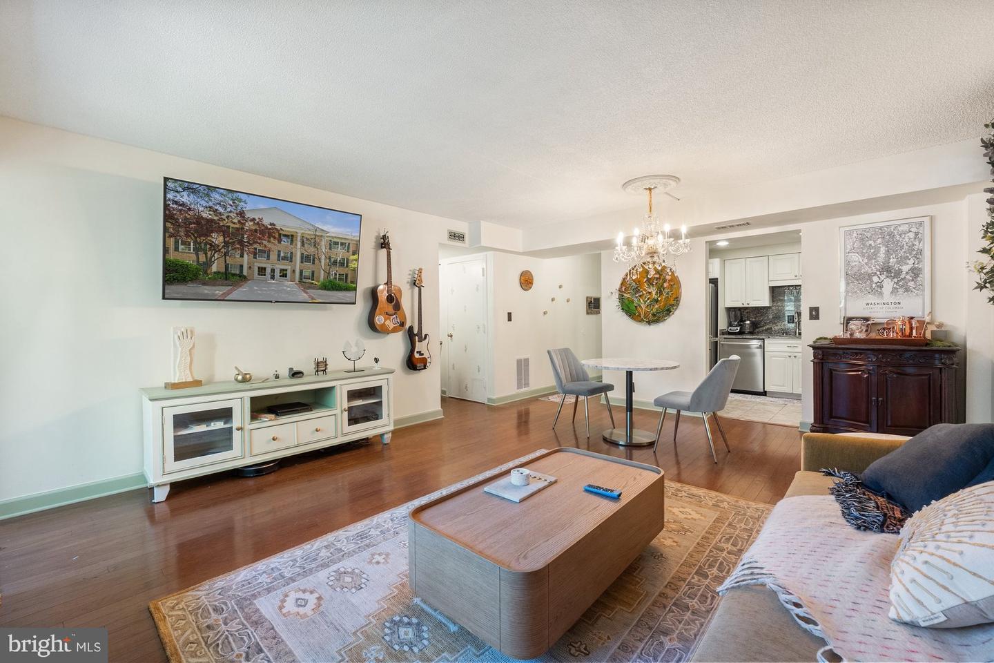 7651 TREMAYNE PL #207, MCLEAN, Virginia 22102, 2 Bedrooms Bedrooms, ,1 BathroomBathrooms,Residential,For sale,7651 TREMAYNE PL #207,VAFX2237052 MLS # VAFX2237052