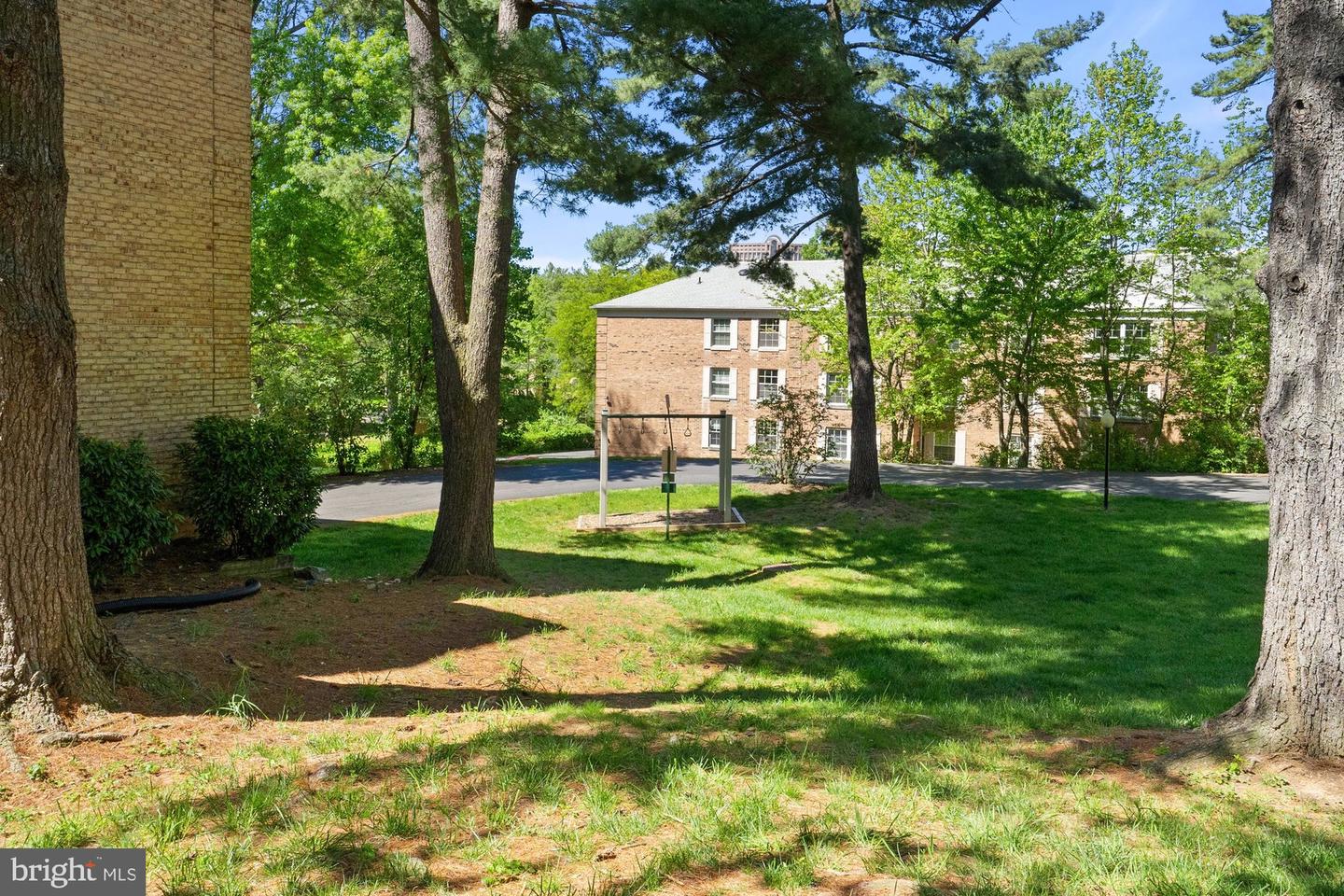 7651 TREMAYNE PL #207, MCLEAN, Virginia 22102, 2 Bedrooms Bedrooms, ,1 BathroomBathrooms,Residential,For sale,7651 TREMAYNE PL #207,VAFX2237052 MLS # VAFX2237052