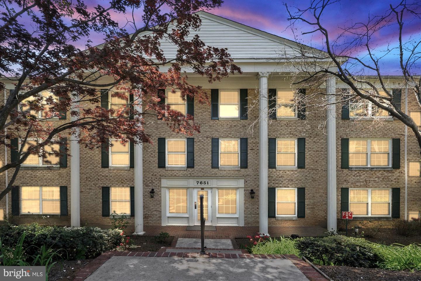 7651 TREMAYNE PL #207, MCLEAN, Virginia 22102, 2 Bedrooms Bedrooms, ,1 BathroomBathrooms,Residential,For sale,7651 TREMAYNE PL #207,VAFX2237052 MLS # VAFX2237052
