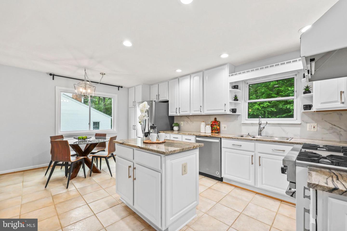 6010 MERRYVALE CT, SPRINGFIELD, Virginia 22152, 4 Bedrooms Bedrooms, ,2 BathroomsBathrooms,Residential,For sale,6010 MERRYVALE CT,VAFX2237508 MLS # VAFX2237508