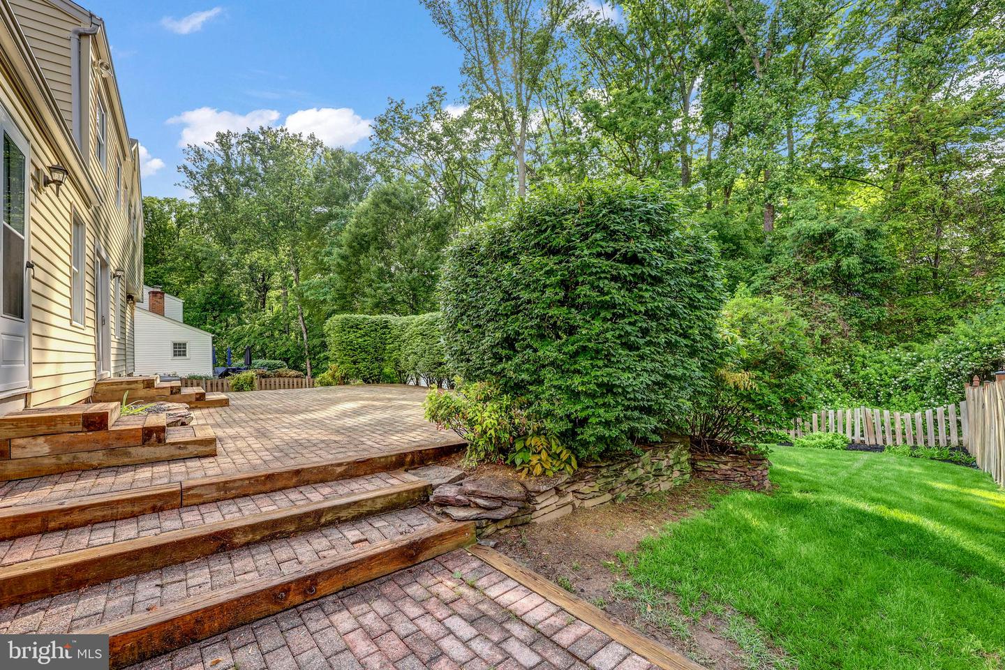 6010 MERRYVALE CT, SPRINGFIELD, Virginia 22152, 4 Bedrooms Bedrooms, ,2 BathroomsBathrooms,Residential,For sale,6010 MERRYVALE CT,VAFX2237508 MLS # VAFX2237508