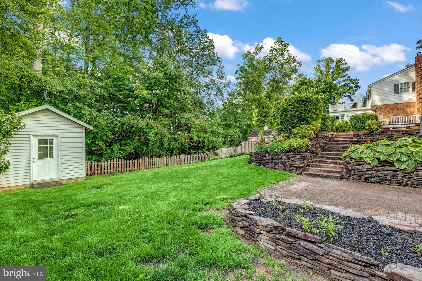 6010 MERRYVALE CT, SPRINGFIELD, Virginia 22152, 4 Bedrooms Bedrooms, ,2 BathroomsBathrooms,Residential,For sale,6010 MERRYVALE CT,VAFX2237508 MLS # VAFX2237508