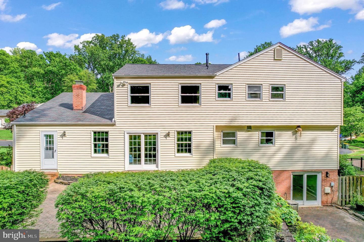 6010 MERRYVALE CT, SPRINGFIELD, Virginia 22152, 4 Bedrooms Bedrooms, ,2 BathroomsBathrooms,Residential,For sale,6010 MERRYVALE CT,VAFX2237508 MLS # VAFX2237508