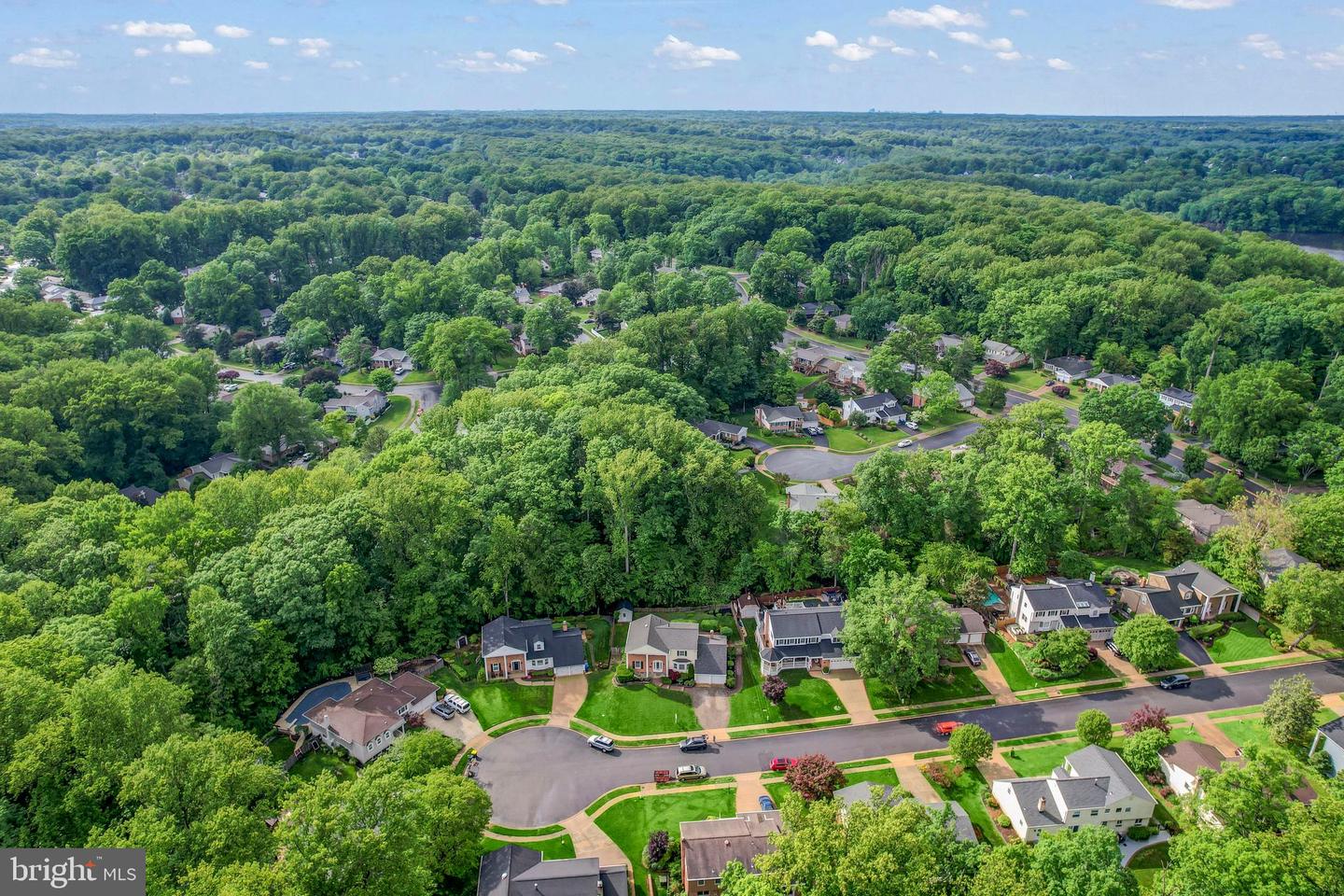 6010 MERRYVALE CT, SPRINGFIELD, Virginia 22152, 4 Bedrooms Bedrooms, ,2 BathroomsBathrooms,Residential,For sale,6010 MERRYVALE CT,VAFX2237508 MLS # VAFX2237508