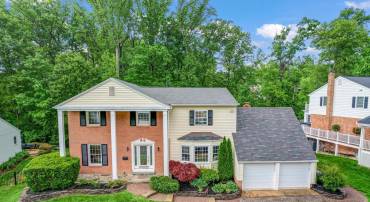 6010 MERRYVALE CT, SPRINGFIELD, Virginia 22152, 4 Bedrooms Bedrooms, ,2 BathroomsBathrooms,Residential,For sale,6010 MERRYVALE CT,VAFX2237508 MLS # VAFX2237508