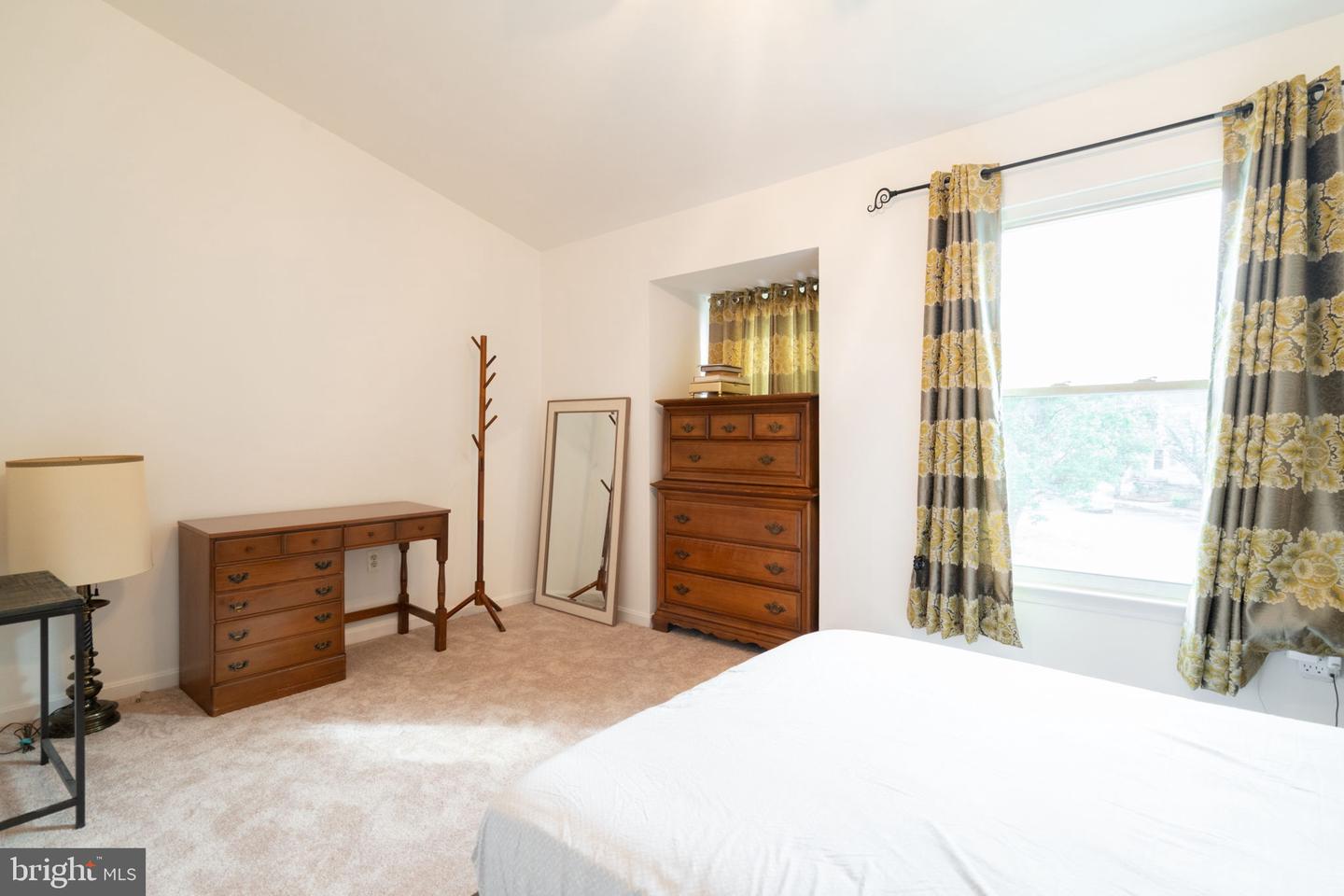 15323 GATEHOUSE TER, WOODBRIDGE, Virginia 22191, 2 Bedrooms Bedrooms, ,2 BathroomsBathrooms,Residential,For sale,15323 GATEHOUSE TER,VAPW2093414 MLS # VAPW2093414