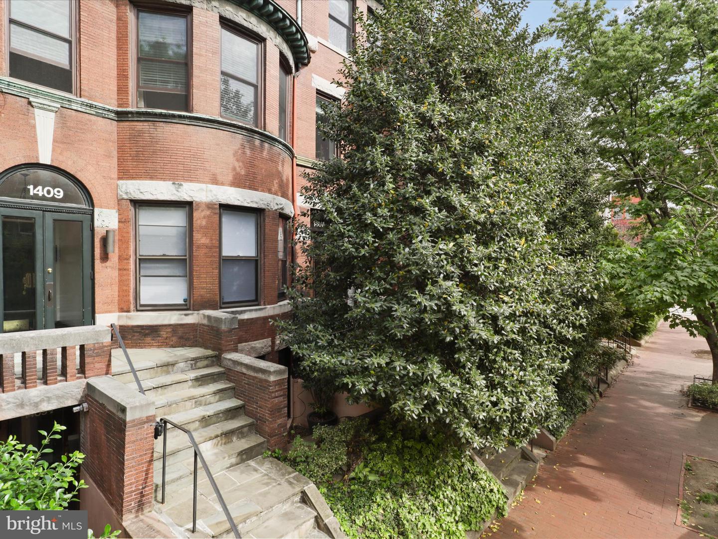 1409 21ST ST NW #3C, WASHINGTON, District Of Columbia 20036, 2 Bedrooms Bedrooms, ,1 BathroomBathrooms,Residential,For sale,1409 21ST ST NW #3C,DCDC2198098 MLS # DCDC2198098
