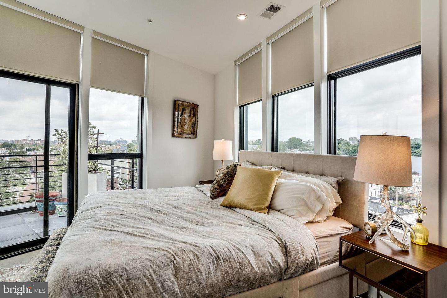 1402 H ST NE #501, WASHINGTON, District Of Columbia 20002, 2 Bedrooms Bedrooms, ,2 BathroomsBathrooms,Residential,For sale,1402 H ST NE #501,DCDC2198120 MLS # DCDC2198120