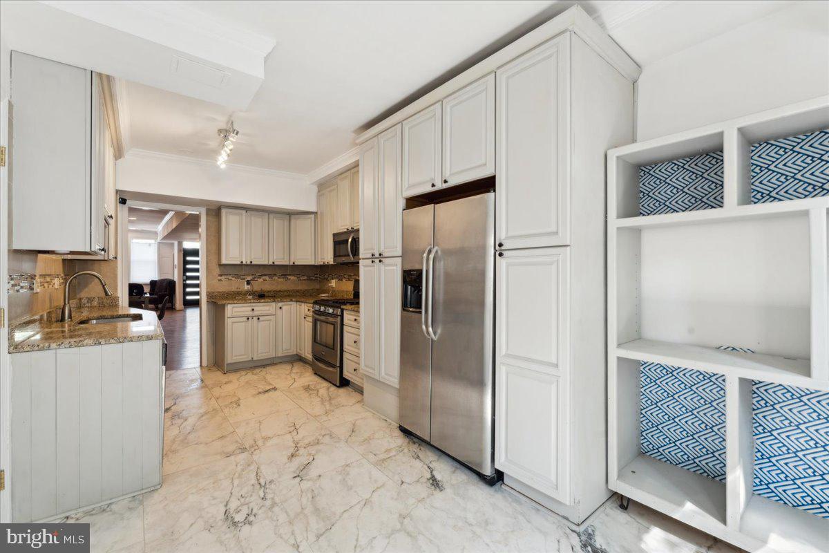 1904 17TH ST SE, WASHINGTON, District Of Columbia 20020, 3 Bedrooms Bedrooms, ,2 BathroomsBathrooms,Residential,For sale,1904 17TH ST SE,DCDC2198246 MLS # DCDC2198246