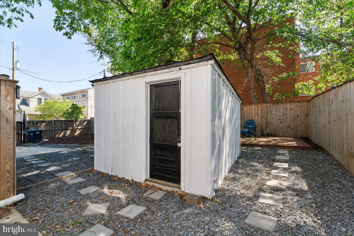 1904 17TH ST SE, WASHINGTON, District Of Columbia 20020, 3 Bedrooms Bedrooms, ,2 BathroomsBathrooms,Residential,For sale,1904 17TH ST SE,DCDC2198246 MLS # DCDC2198246