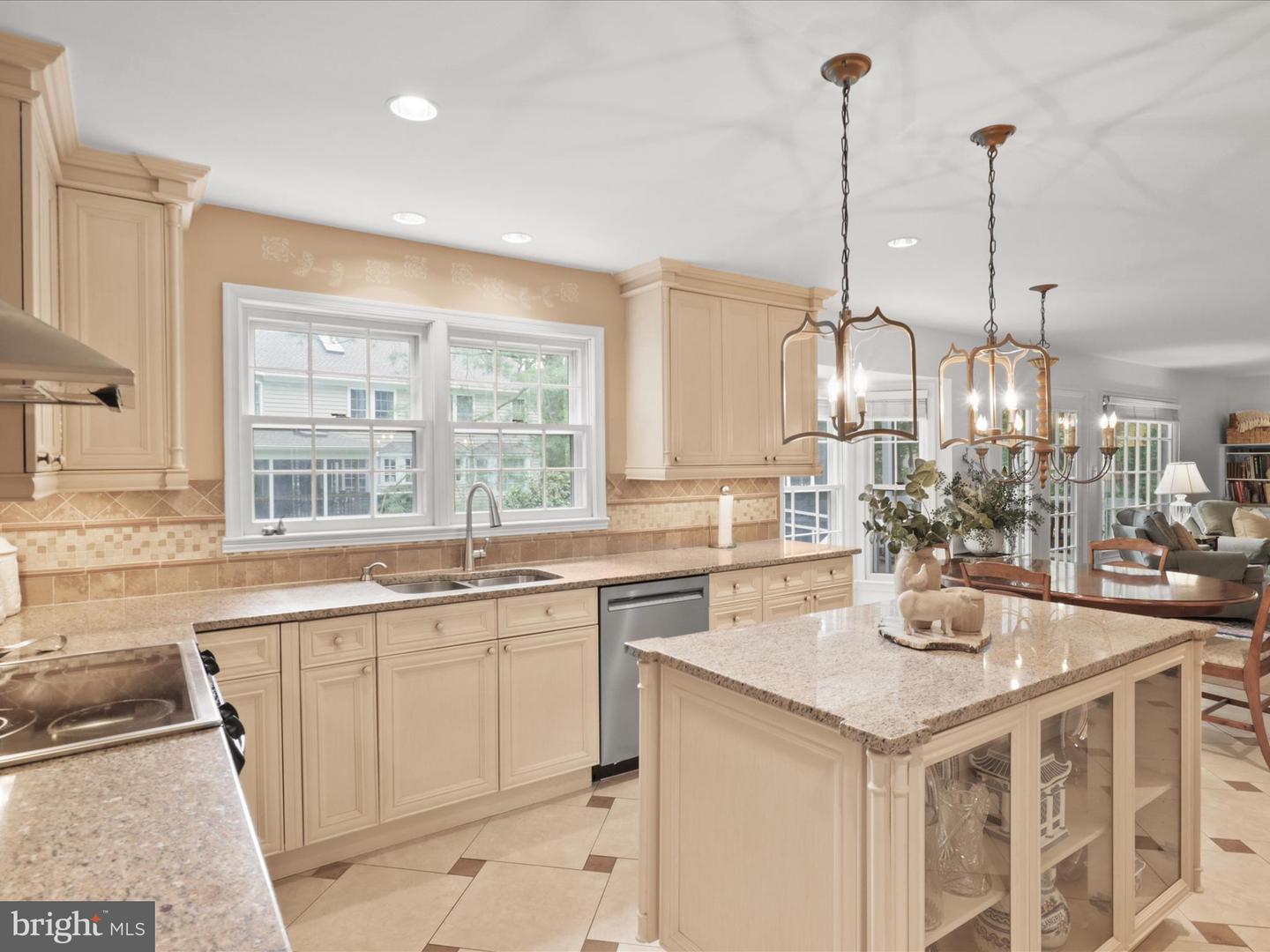 1612 AUTUMNWOOD DR, RESTON, Virginia 20194, 3 Bedrooms Bedrooms, ,2 BathroomsBathrooms,Residential,For sale,1612 AUTUMNWOOD DR,VAFX2237752 MLS # VAFX2237752