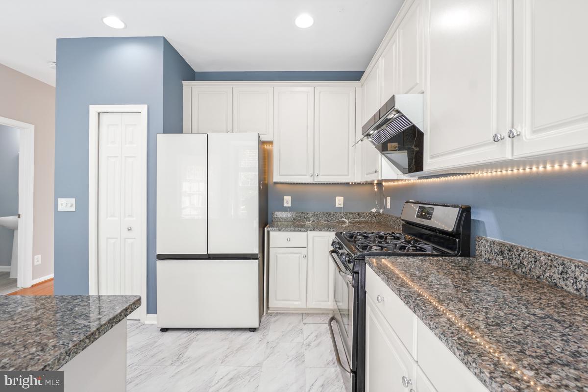 47557 TENFOOT ISLAND TER, STERLING, Virginia 20165, 3 Bedrooms Bedrooms, ,3 BathroomsBathrooms,Residential,For sale,47557 TENFOOT ISLAND TER,VALO2095252 MLS # VALO2095252