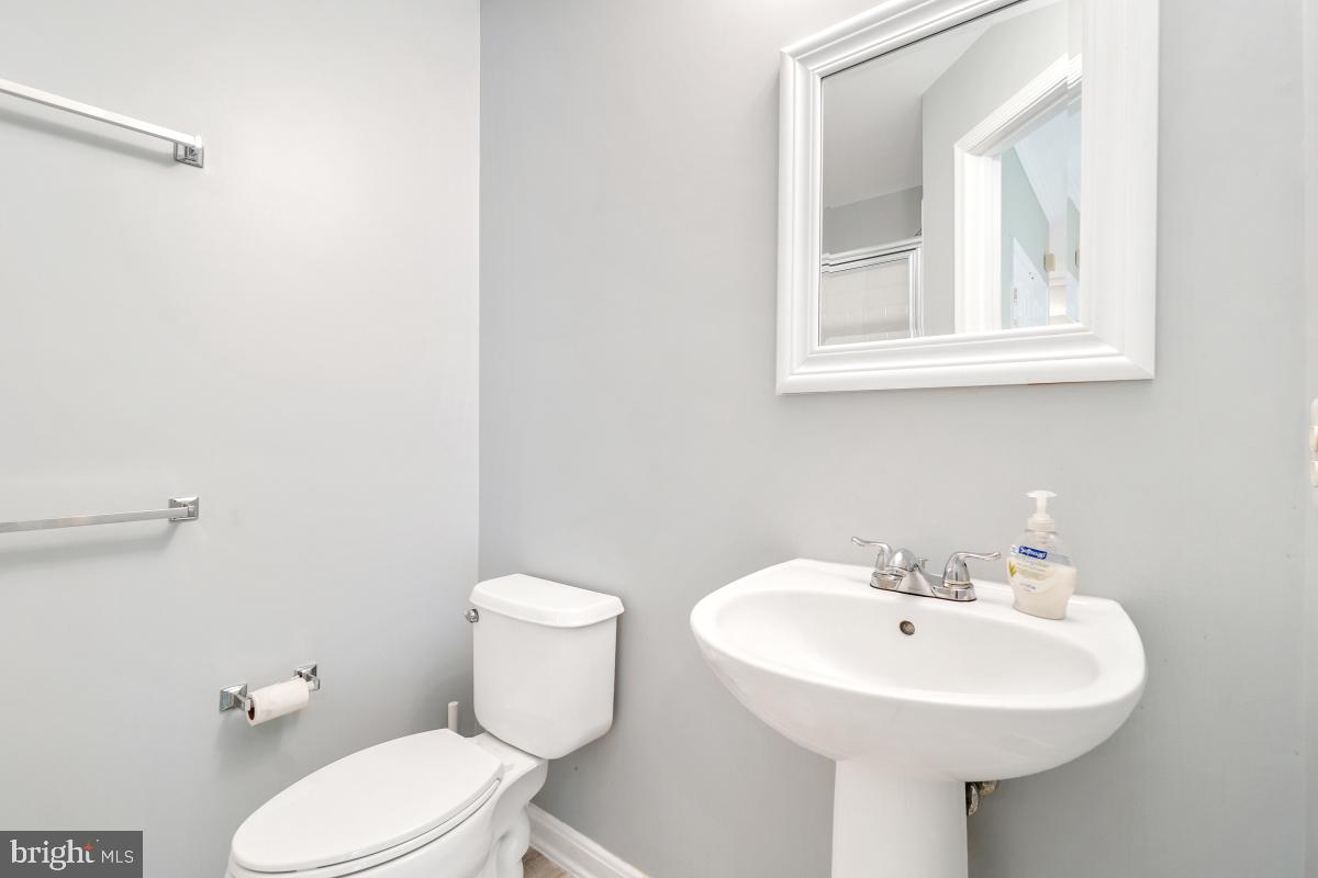 47557 TENFOOT ISLAND TER, STERLING, Virginia 20165, 3 Bedrooms Bedrooms, ,3 BathroomsBathrooms,Residential,For sale,47557 TENFOOT ISLAND TER,VALO2095252 MLS # VALO2095252