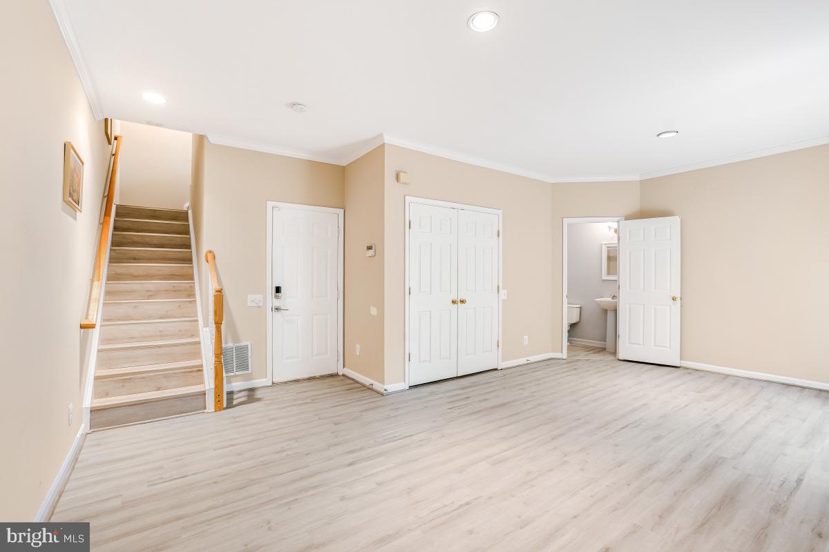 47557 TENFOOT ISLAND TER, STERLING, Virginia 20165, 3 Bedrooms Bedrooms, ,3 BathroomsBathrooms,Residential,For sale,47557 TENFOOT ISLAND TER,VALO2095252 MLS # VALO2095252