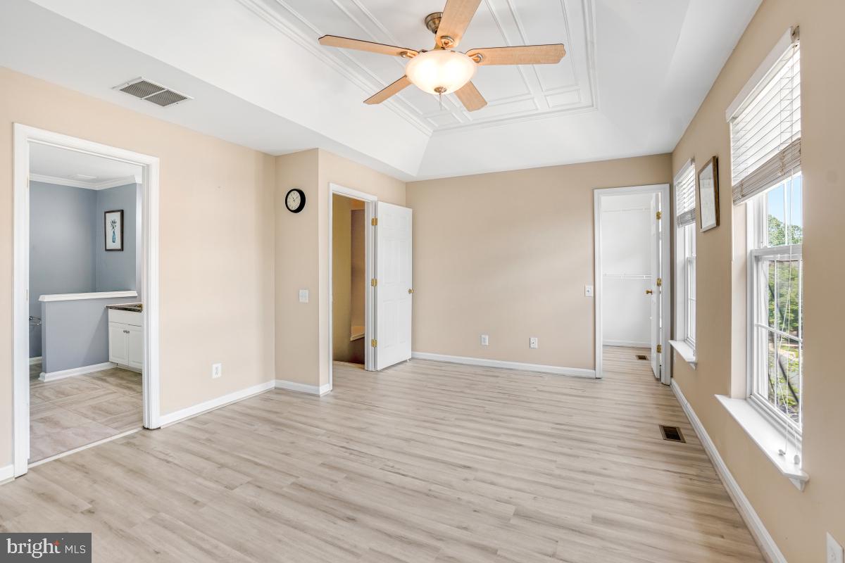 47557 TENFOOT ISLAND TER, STERLING, Virginia 20165, 3 Bedrooms Bedrooms, ,3 BathroomsBathrooms,Residential,For sale,47557 TENFOOT ISLAND TER,VALO2095252 MLS # VALO2095252
