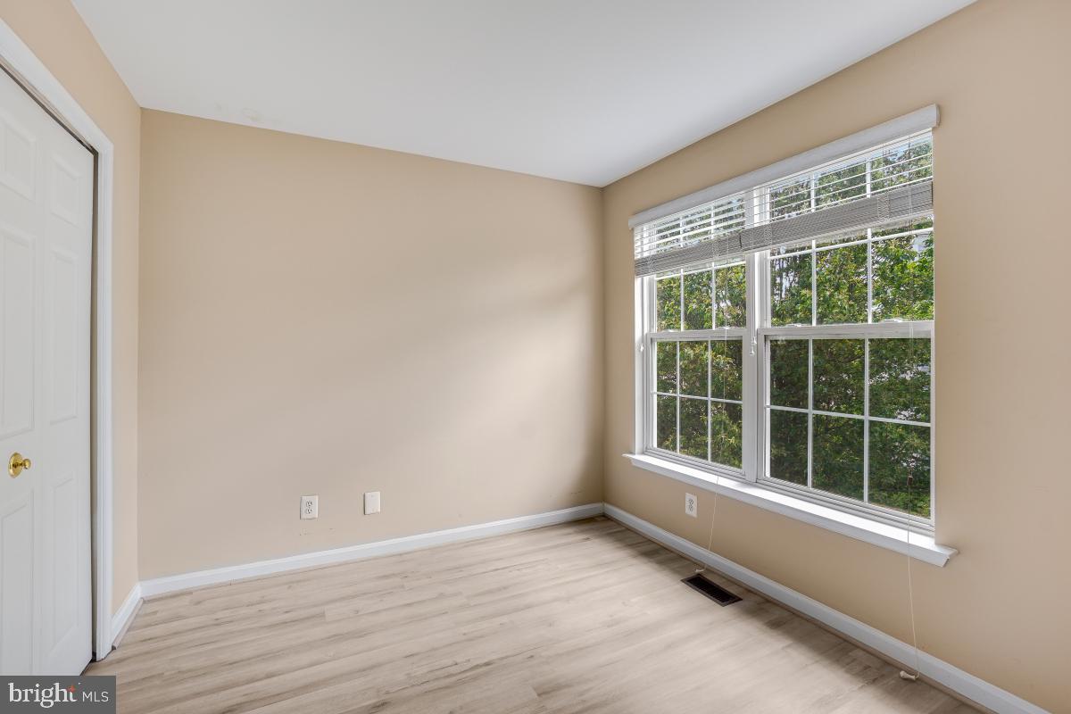 47557 TENFOOT ISLAND TER, STERLING, Virginia 20165, 3 Bedrooms Bedrooms, ,3 BathroomsBathrooms,Residential,For sale,47557 TENFOOT ISLAND TER,VALO2095252 MLS # VALO2095252