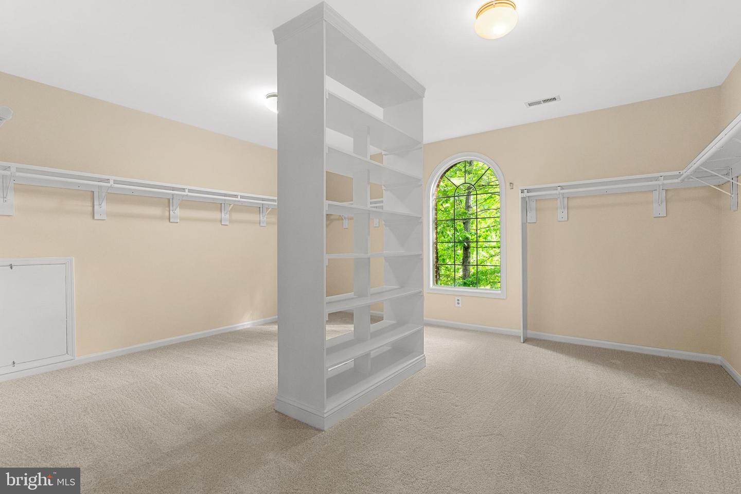 12850 SALMON RUN CT, MANASSAS, Virginia 20112, 6 Bedrooms Bedrooms, ,5 BathroomsBathrooms,Residential,For sale,12850 SALMON RUN CT,VAPW2093560 MLS # VAPW2093560
