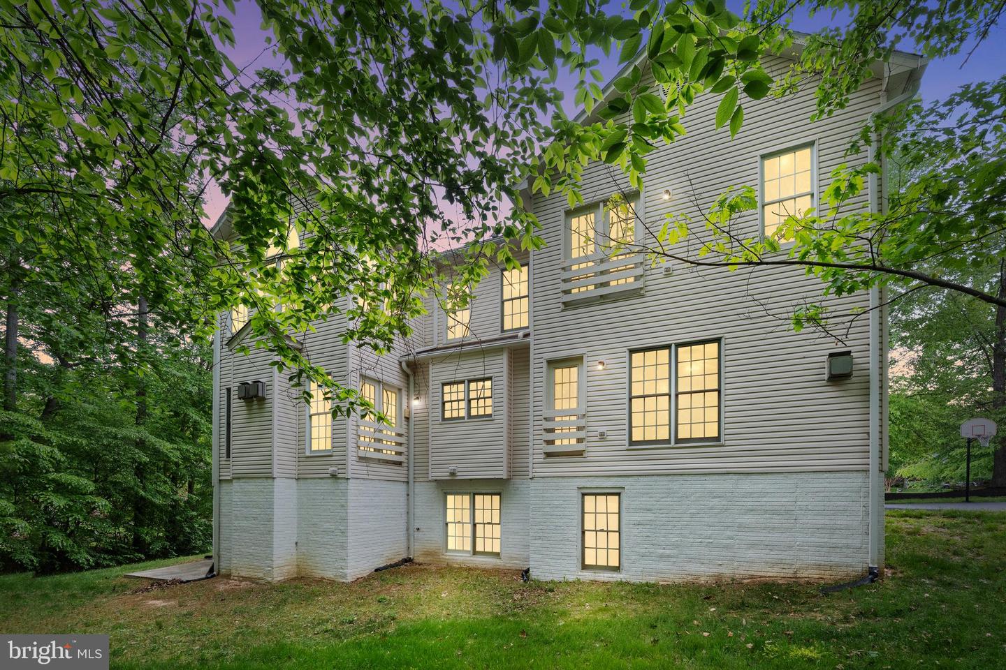 12850 SALMON RUN CT, MANASSAS, Virginia 20112, 6 Bedrooms Bedrooms, ,5 BathroomsBathrooms,Residential,For sale,12850 SALMON RUN CT,VAPW2093560 MLS # VAPW2093560