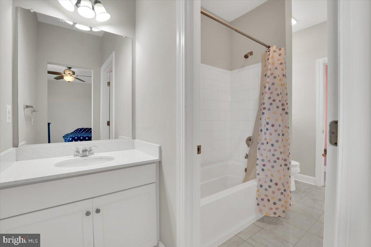 40918 WHITE CLOVER LN, ALDIE, Virginia 20105, 5 Bedrooms Bedrooms, ,4 BathroomsBathrooms,Residential,For sale,40918 WHITE CLOVER LN,VALO2095288 MLS # VALO2095288