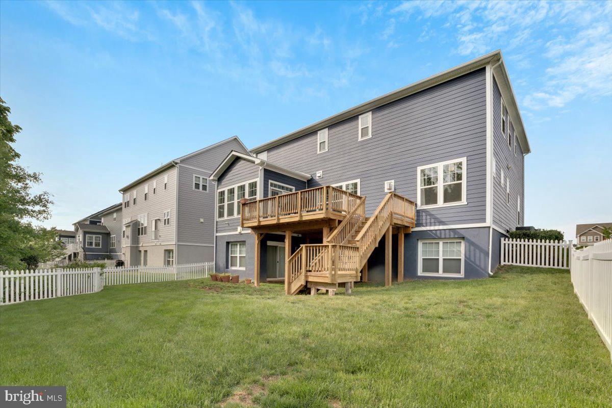 40918 WHITE CLOVER LN, ALDIE, Virginia 20105, 5 Bedrooms Bedrooms, ,4 BathroomsBathrooms,Residential,For sale,40918 WHITE CLOVER LN,VALO2095288 MLS # VALO2095288