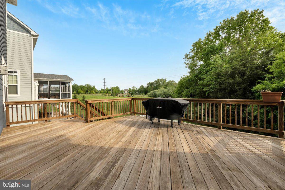 40918 WHITE CLOVER LN, ALDIE, Virginia 20105, 5 Bedrooms Bedrooms, ,4 BathroomsBathrooms,Residential,For sale,40918 WHITE CLOVER LN,VALO2095288 MLS # VALO2095288