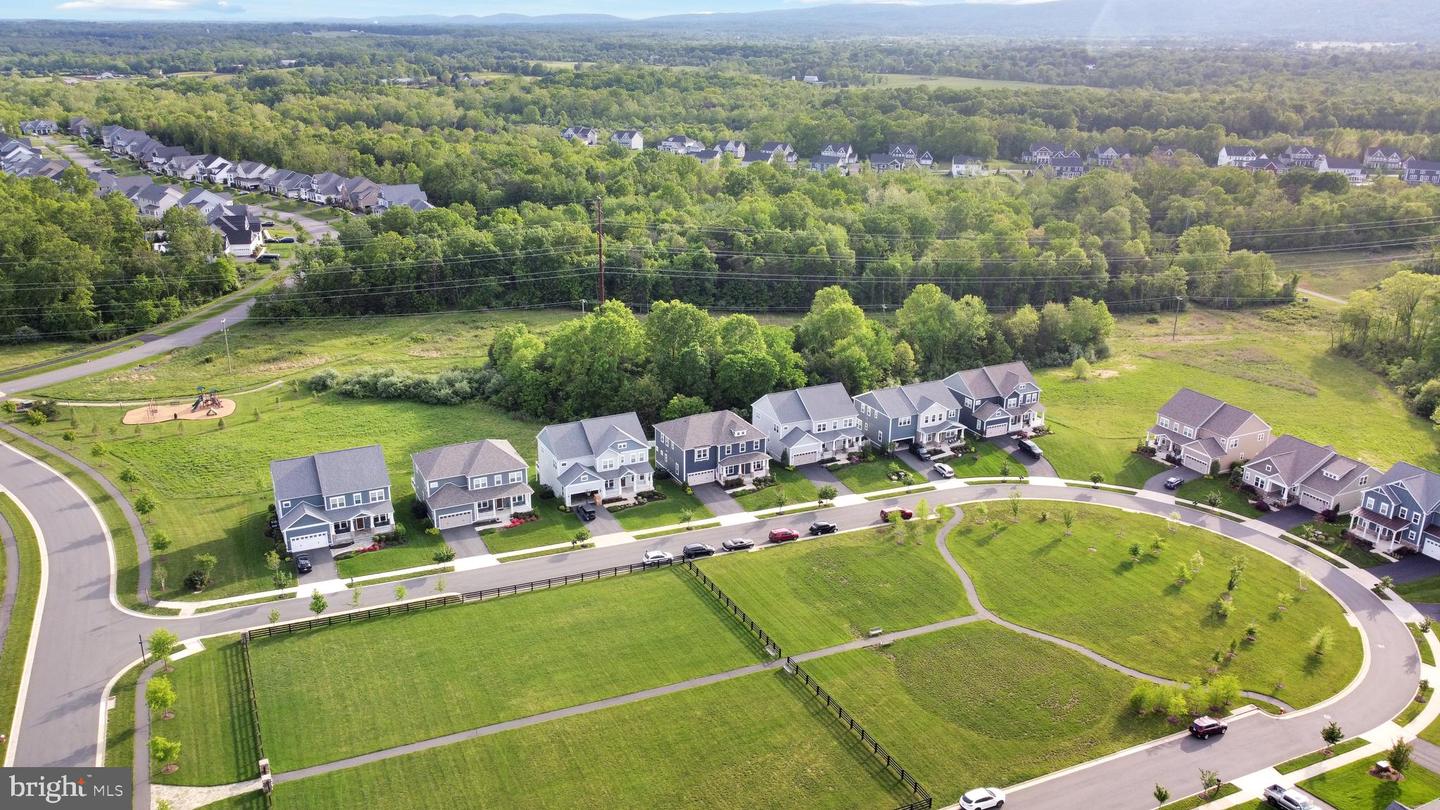 40918 WHITE CLOVER LN, ALDIE, Virginia 20105, 5 Bedrooms Bedrooms, ,4 BathroomsBathrooms,Residential,For sale,40918 WHITE CLOVER LN,VALO2095288 MLS # VALO2095288