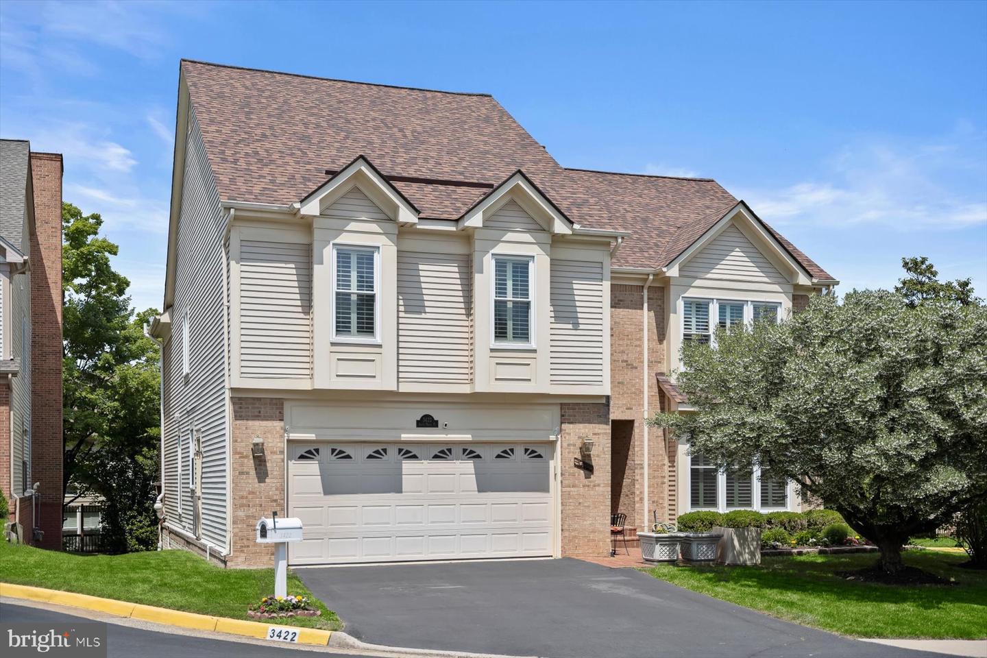 3422 SILVER MAPLE PL, FALLS CHURCH, Virginia 22042, 6 Bedrooms Bedrooms, ,5 BathroomsBathrooms,Residential,For sale,3422 SILVER MAPLE PL,VAFX2237834 MLS # VAFX2237834