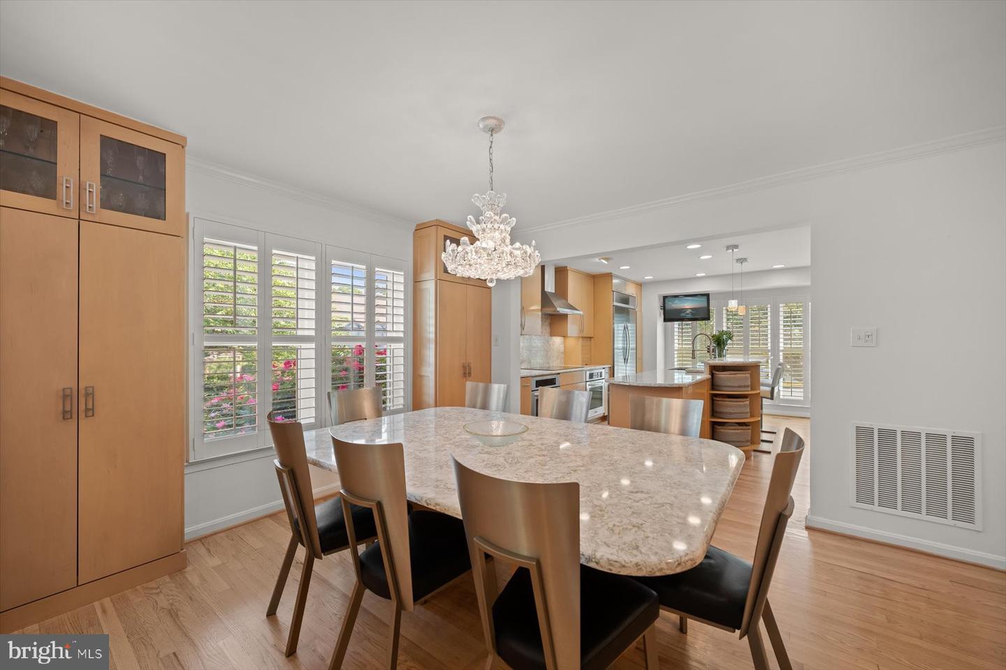 3422 SILVER MAPLE PL, FALLS CHURCH, Virginia 22042, 6 Bedrooms Bedrooms, ,5 BathroomsBathrooms,Residential,For sale,3422 SILVER MAPLE PL,VAFX2237834 MLS # VAFX2237834