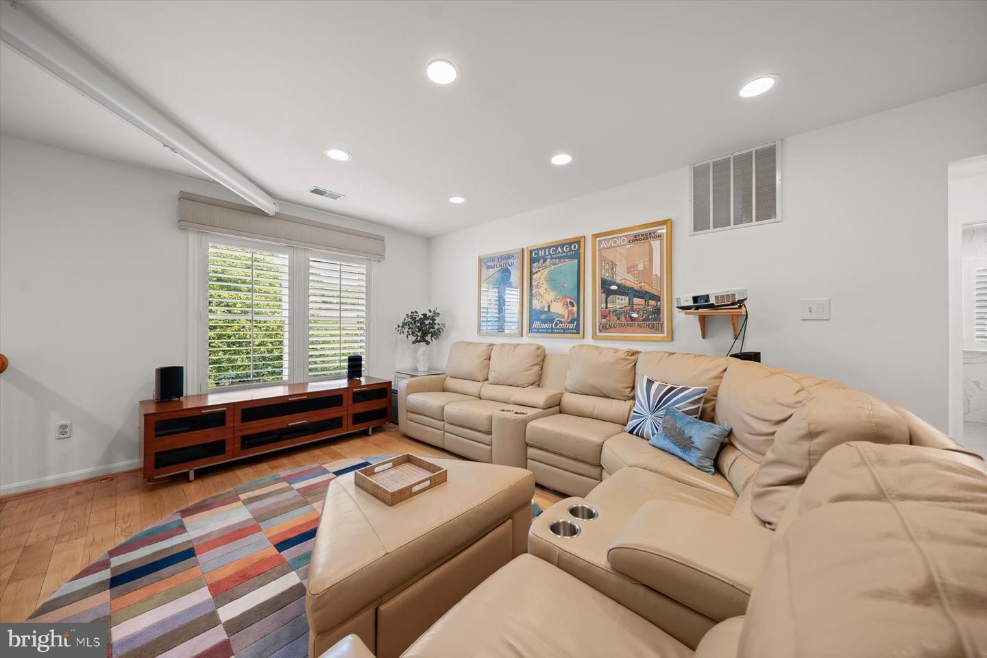 3422 SILVER MAPLE PL, FALLS CHURCH, Virginia 22042, 6 Bedrooms Bedrooms, ,5 BathroomsBathrooms,Residential,For sale,3422 SILVER MAPLE PL,VAFX2237834 MLS # VAFX2237834