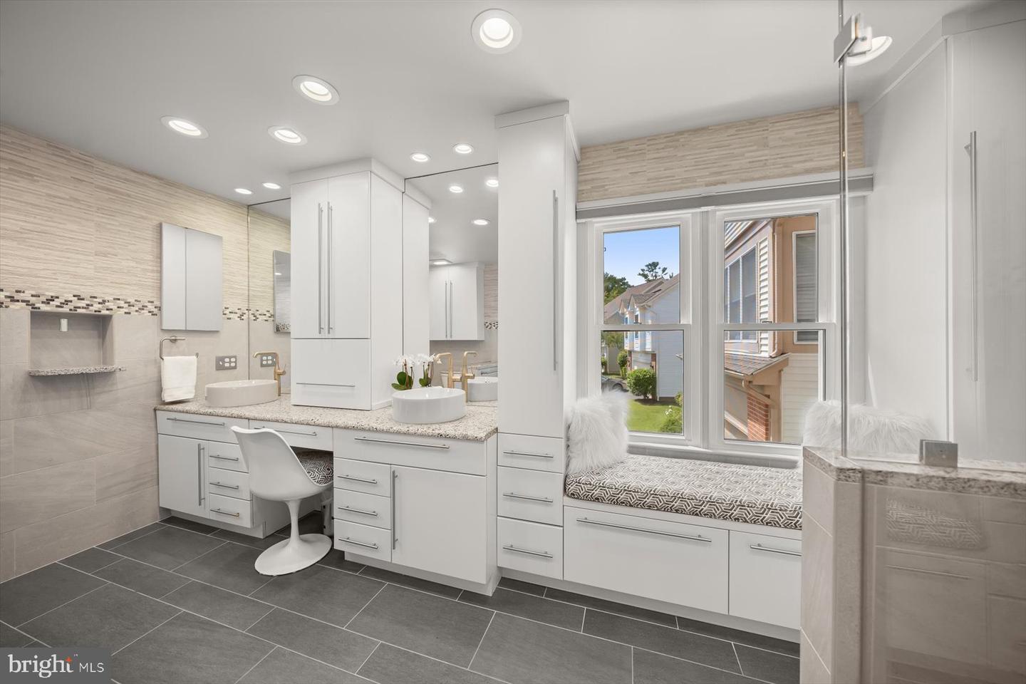 3422 SILVER MAPLE PL, FALLS CHURCH, Virginia 22042, 6 Bedrooms Bedrooms, ,5 BathroomsBathrooms,Residential,For sale,3422 SILVER MAPLE PL,VAFX2237834 MLS # VAFX2237834