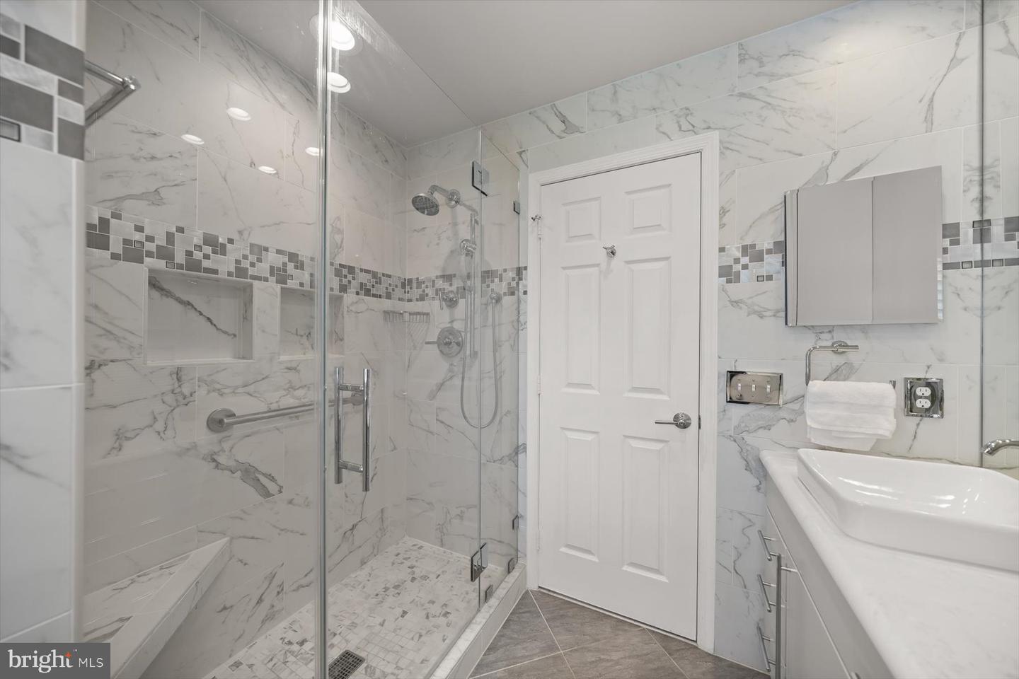3422 SILVER MAPLE PL, FALLS CHURCH, Virginia 22042, 6 Bedrooms Bedrooms, ,5 BathroomsBathrooms,Residential,For sale,3422 SILVER MAPLE PL,VAFX2237834 MLS # VAFX2237834