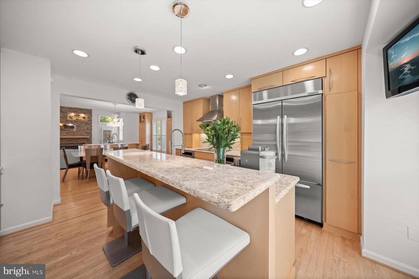 3422 SILVER MAPLE PL, FALLS CHURCH, Virginia 22042, 6 Bedrooms Bedrooms, ,5 BathroomsBathrooms,Residential,For sale,3422 SILVER MAPLE PL,VAFX2237834 MLS # VAFX2237834