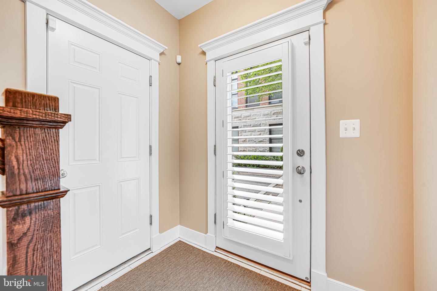 2205 19TH CT N, ARLINGTON, Virginia 22201, 4 Bedrooms Bedrooms, ,3 BathroomsBathrooms,Residential,For sale,2205 19TH CT N,VAAR2056830 MLS # VAAR2056830